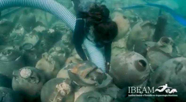 Ancient Amphorae In Shipwreck Sites<span class=
