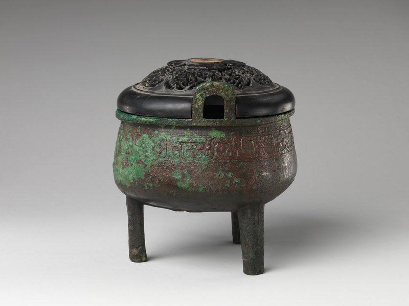 Ancient Chinese Bronze Tripod Cauldron (Ding)