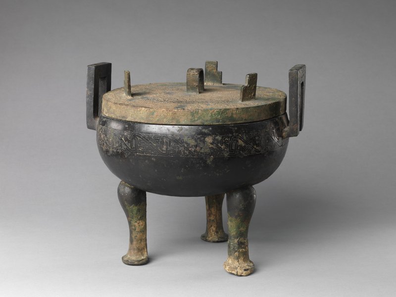 Ancient Chinese Bronze Tripod Cauldron (Ding)