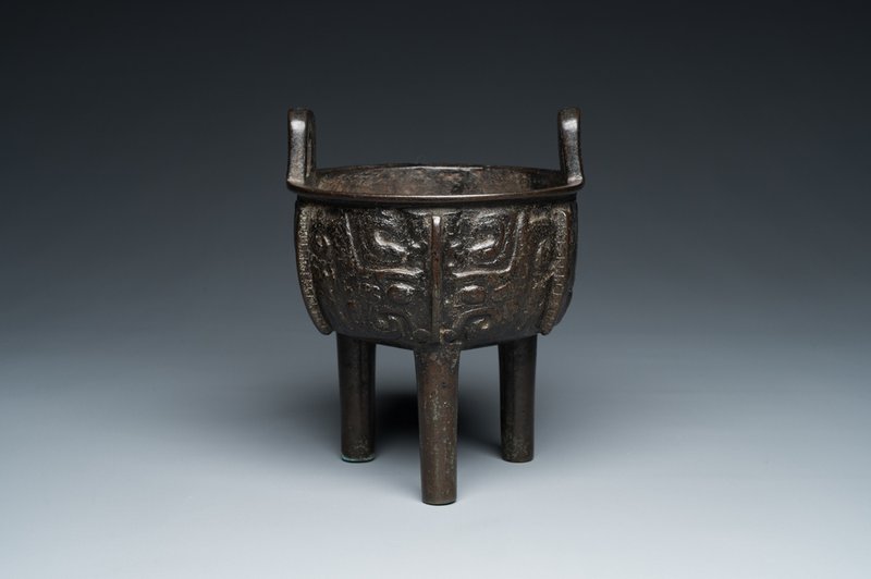 Ancient Chinese Bronze Tripod Cauldron (Ding)