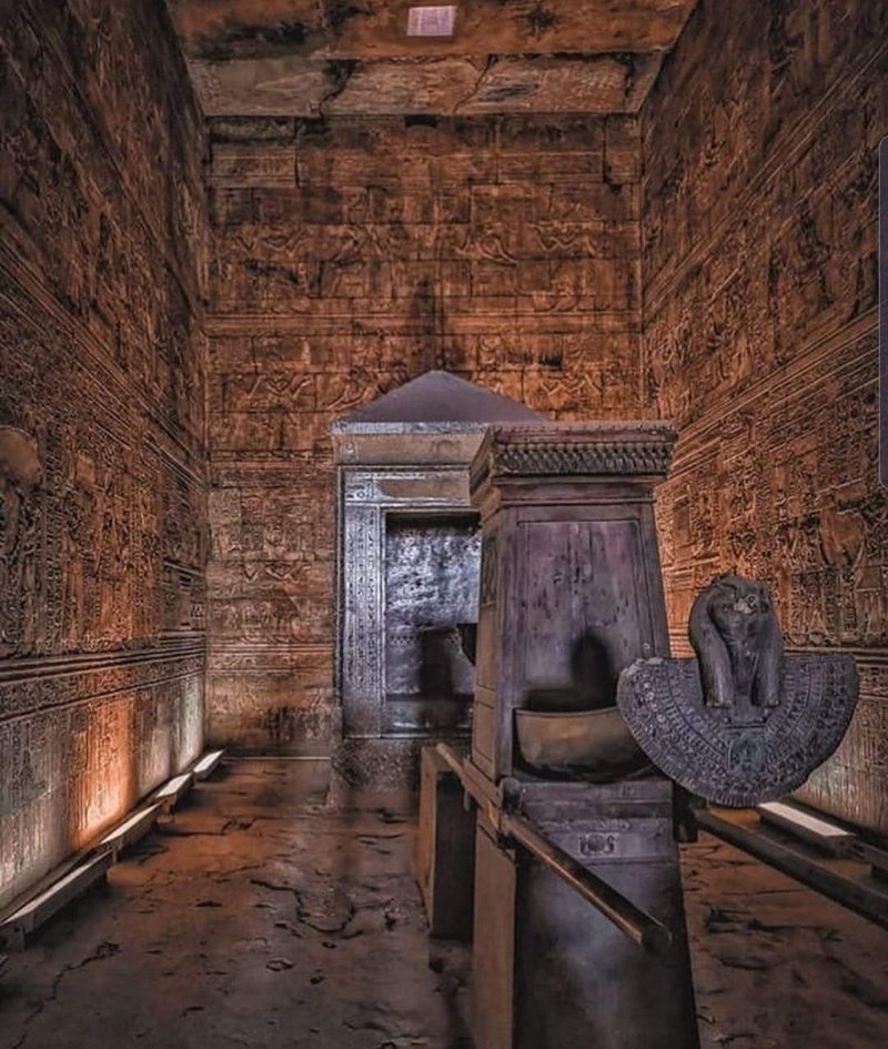 Ancient Egyptian Barque Shrine<span class=