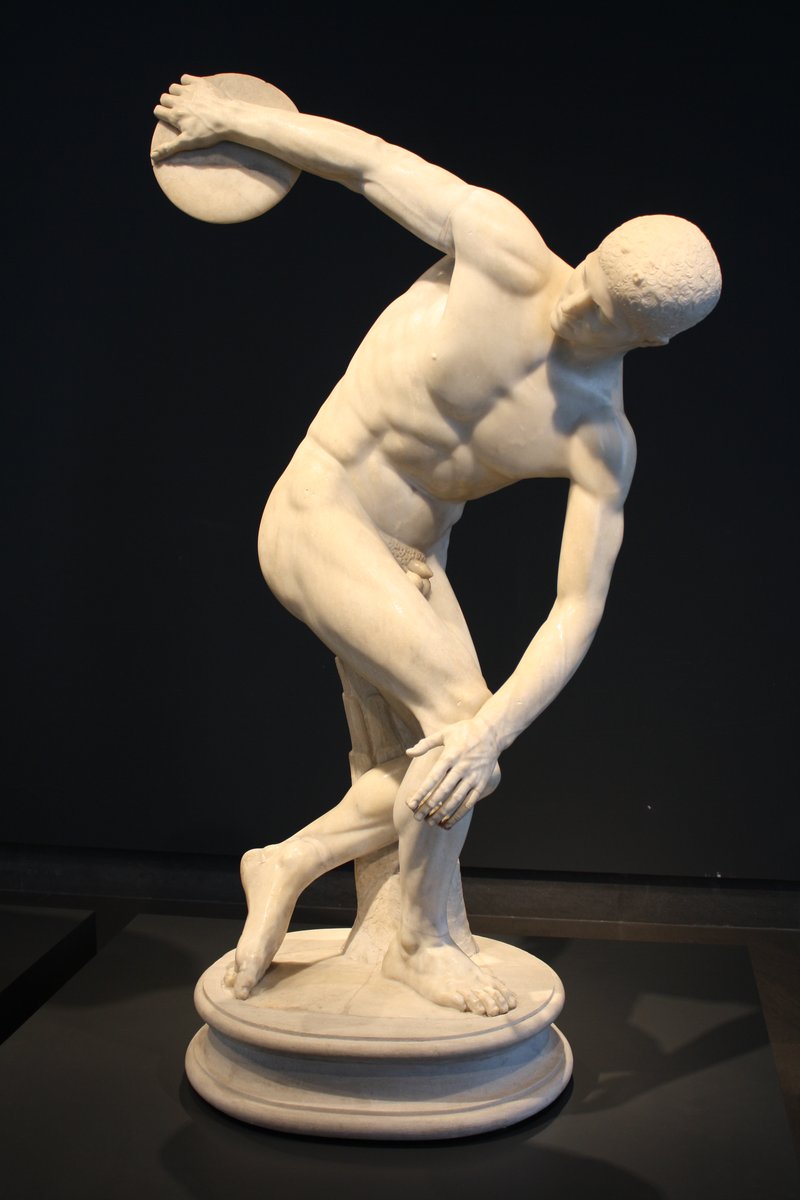 Ancient Greek Discus Thrower Statue (Discobolus)