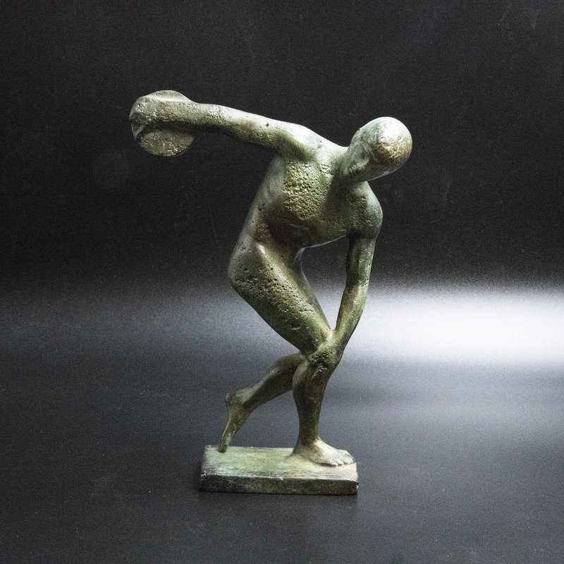 Ancient Greek Discus Thrower Statue (Discobolus)