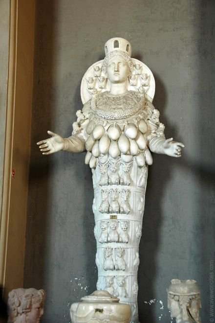 Ancient Levantine Fertility Goddess Statues<span class=