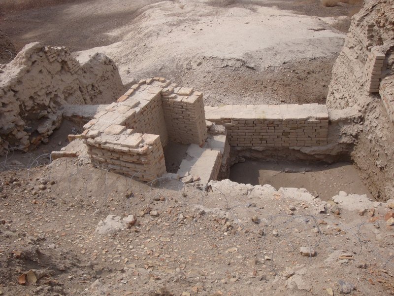 Burial Treasures In The Royal Tombs Of Ur