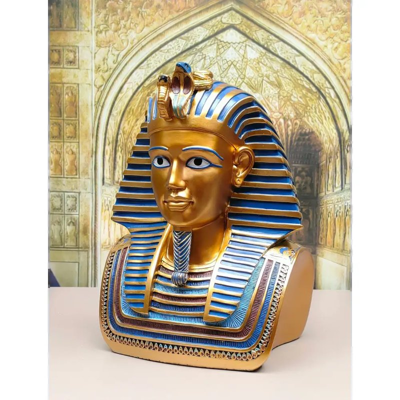 Egyptian Mummy In Sarcophagus<span class=