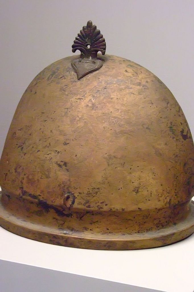 Etruscan Helmet With Engraved Crest