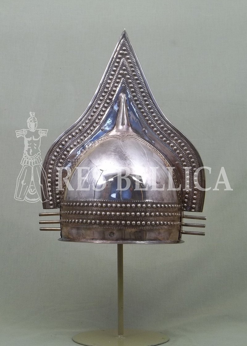 Etruscan Helmet With Engraved Crest