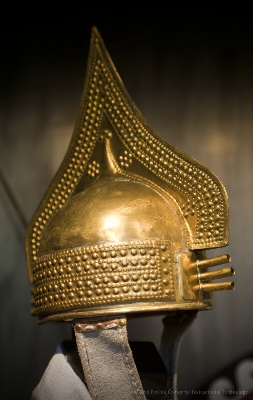 Etruscan Helmet With Engraved Crest<span class=