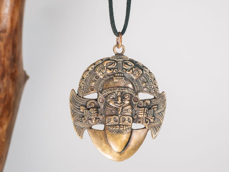 Inca Ceremonial Tumi Knife