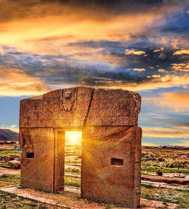 Inca Stone Sun Gate At Tiwanaku<span class=