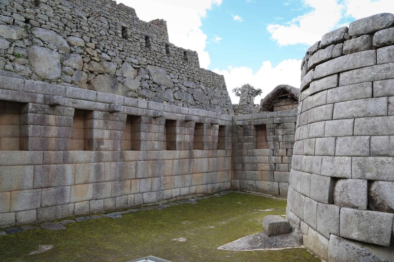 Inca Stone Walls Of Machu Picchu<span class=