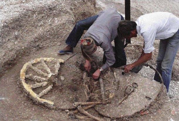 Iron Age Chariot Burial Reconstruction