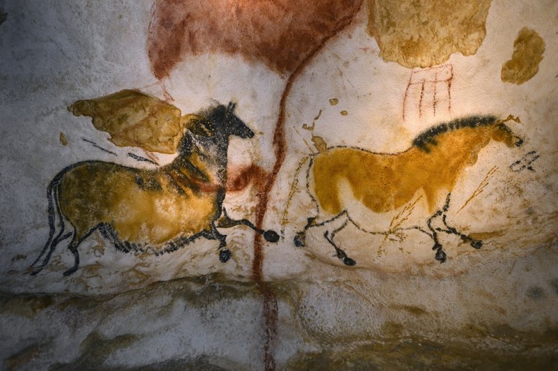 Lascaux Cave Art Images