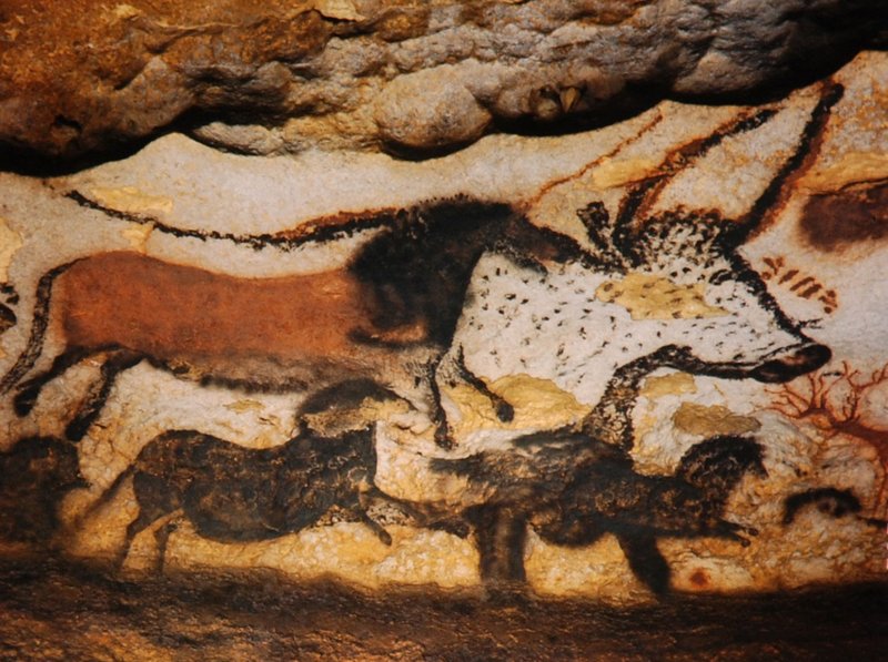 Lascaux Cave Art Images<span class=