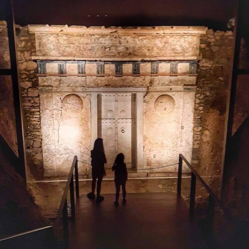 Macedonian Tombs At Vergina<span class=