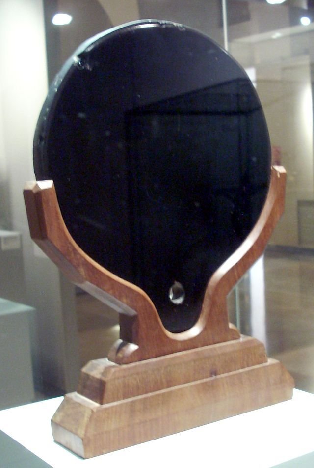 Mesoamerican Obsidian Mirrors