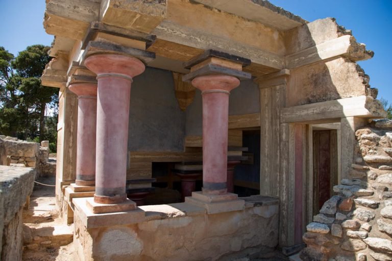 Minoan Lustral Basin Architecture<span class=