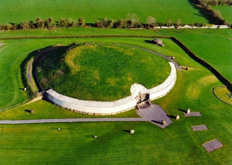 Neolithic Henge Monuments In Ireland