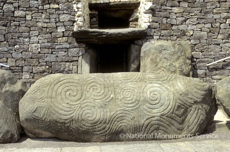 Neolithic Henge Monuments In Ireland