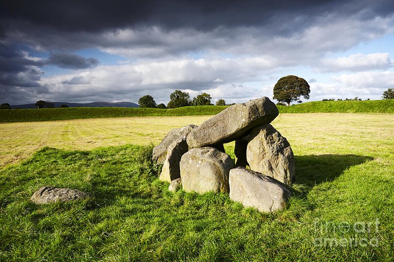 Neolithic Henge Monuments In Ireland