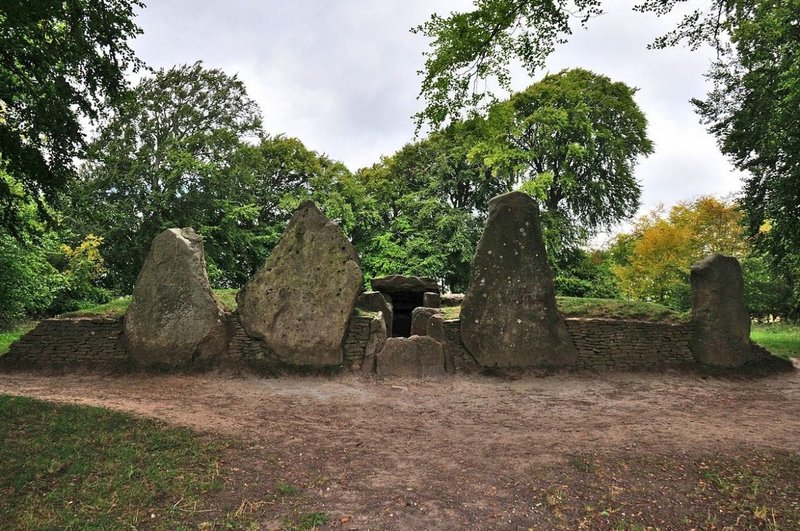Neolithic Long Barrows In England