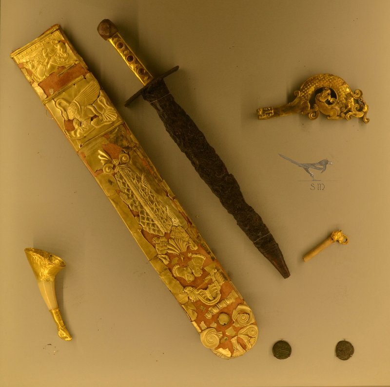 Scythian Warrior Gold Dagger