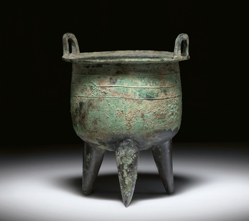 Shang Dynasty Bronze Ritual Ding Vessel