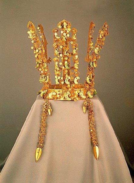 Silla Dynasty Golden Crown<span class=