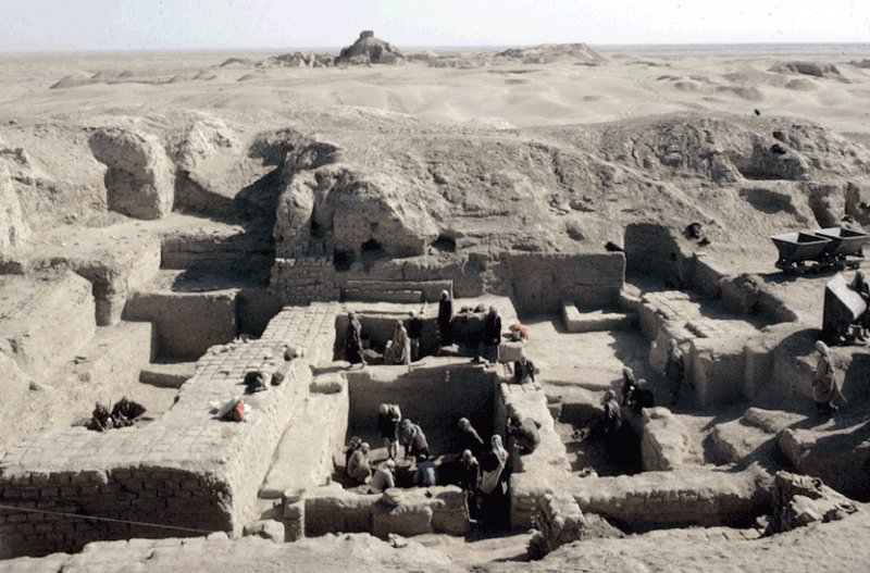 Sumerian Stepped Temple At Nippur