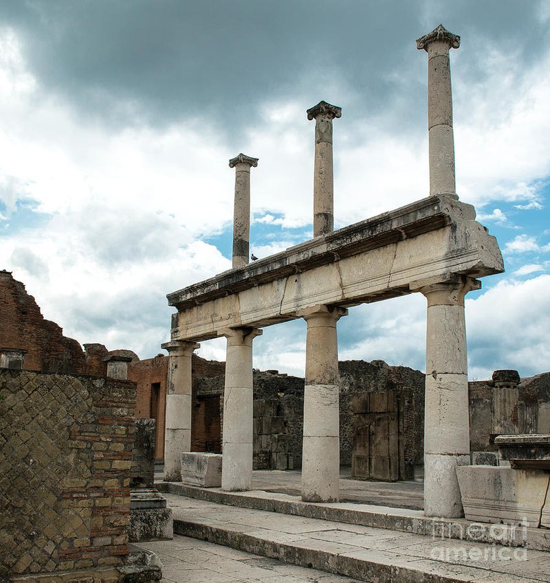 Temple Of Jupiter In Pompeii Ruins