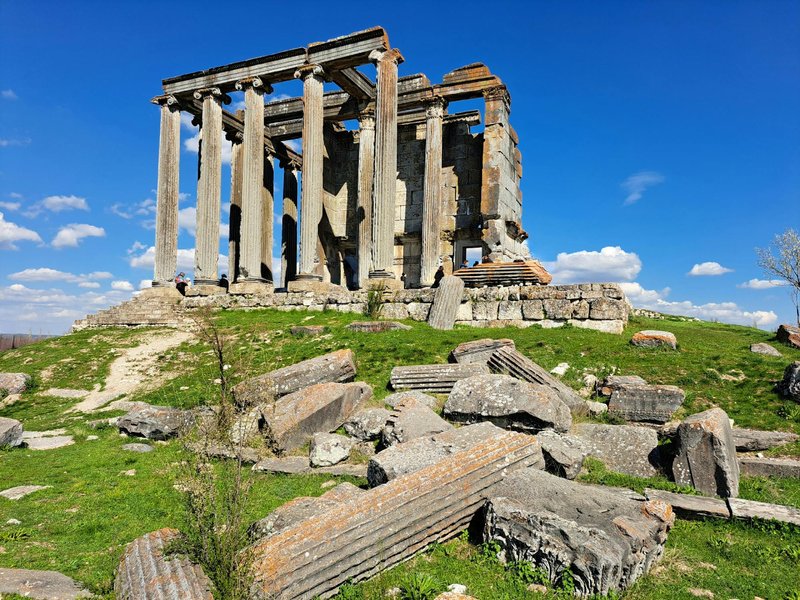 Temple Of Zeus At Aizanoi<span class=