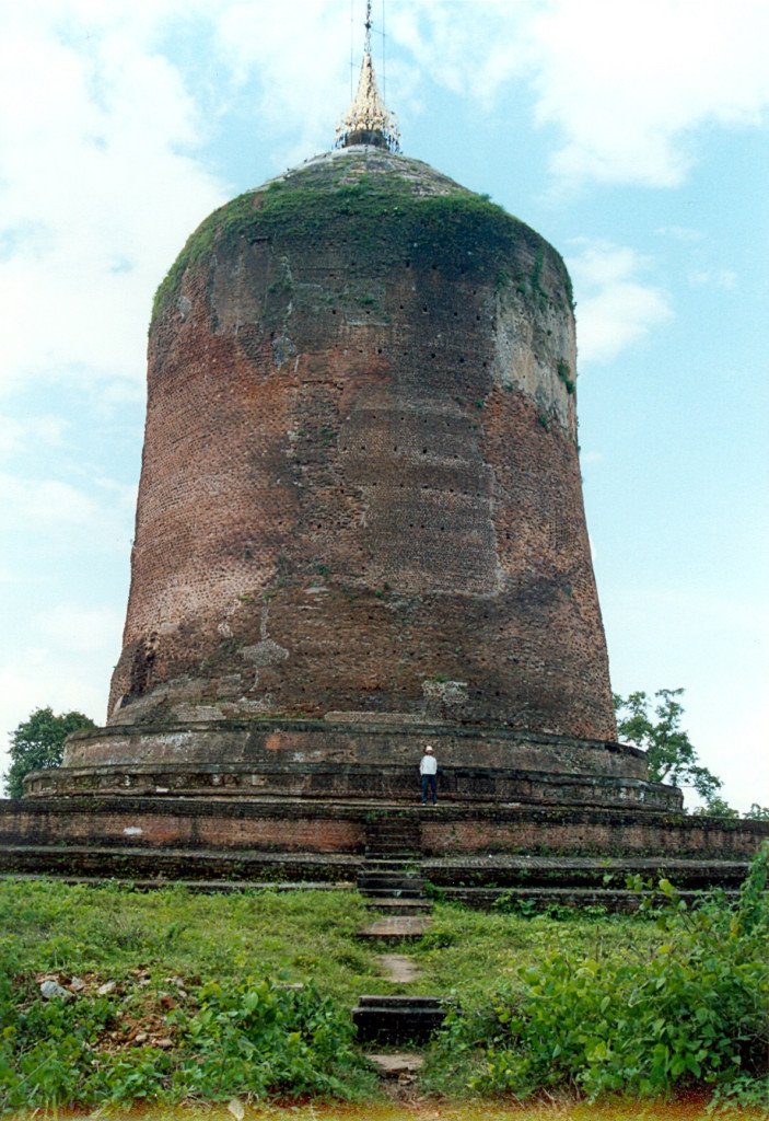 The Archaeology Of Early Buddhist Stupas