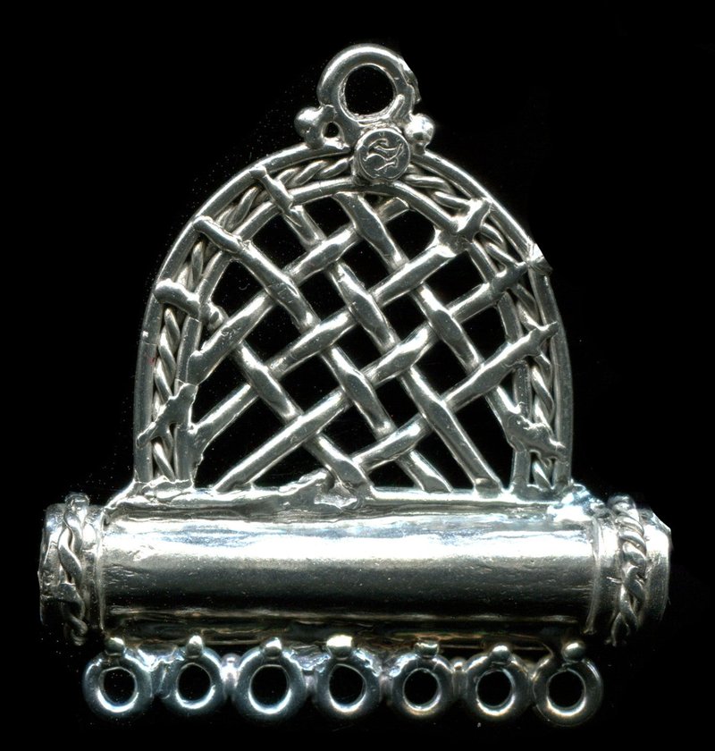 Viking Needle Cases And Textile Tools