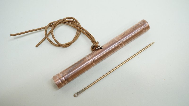 Viking Needle Cases And Textile Tools